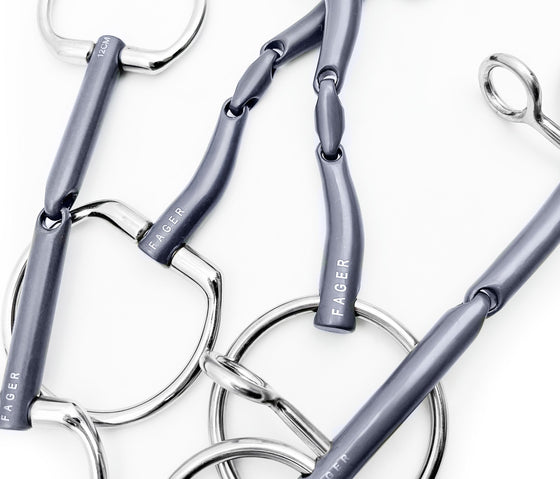 What is the Difference Between a Single Joint and Double Joint Horse Bit?